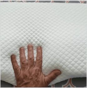 Manoel testing the pillow
